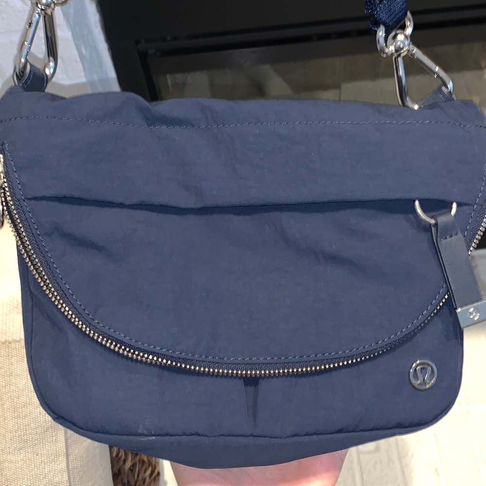 Lululemon All Night Festival Bag 5L True Navy